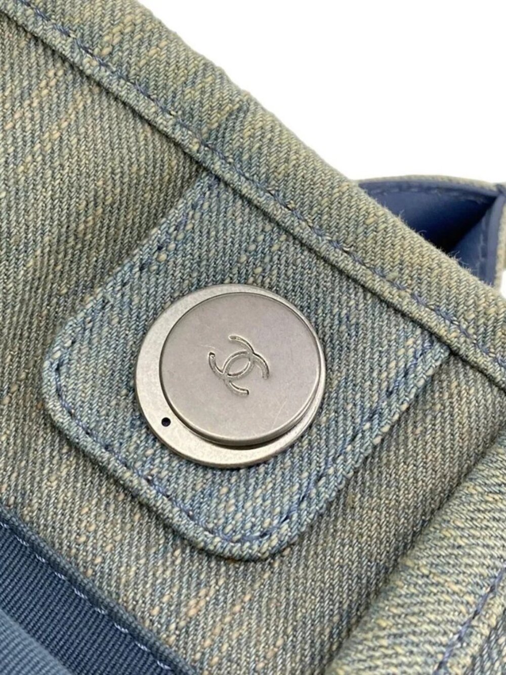 CHANEL Deauville Line A66941 Light Blue Denim Tote Bag - Picture 11 of 16